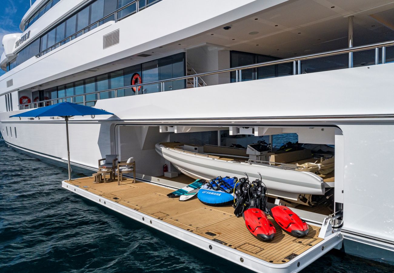 Barco en San Bartolomé - YACHT TOP FIVE II 6-BD