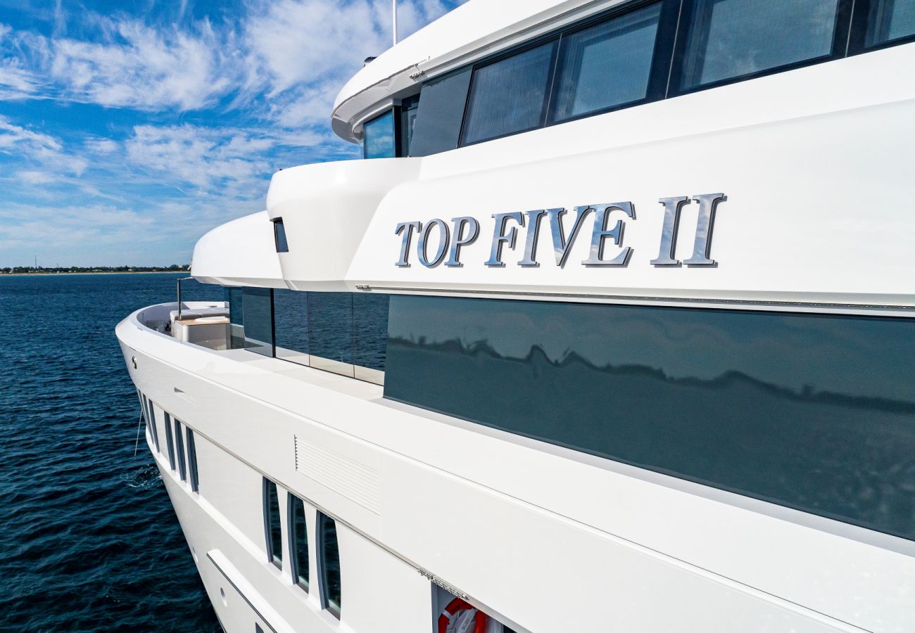 Barco en San Bartolomé - YACHT TOP FIVE II 6-BD