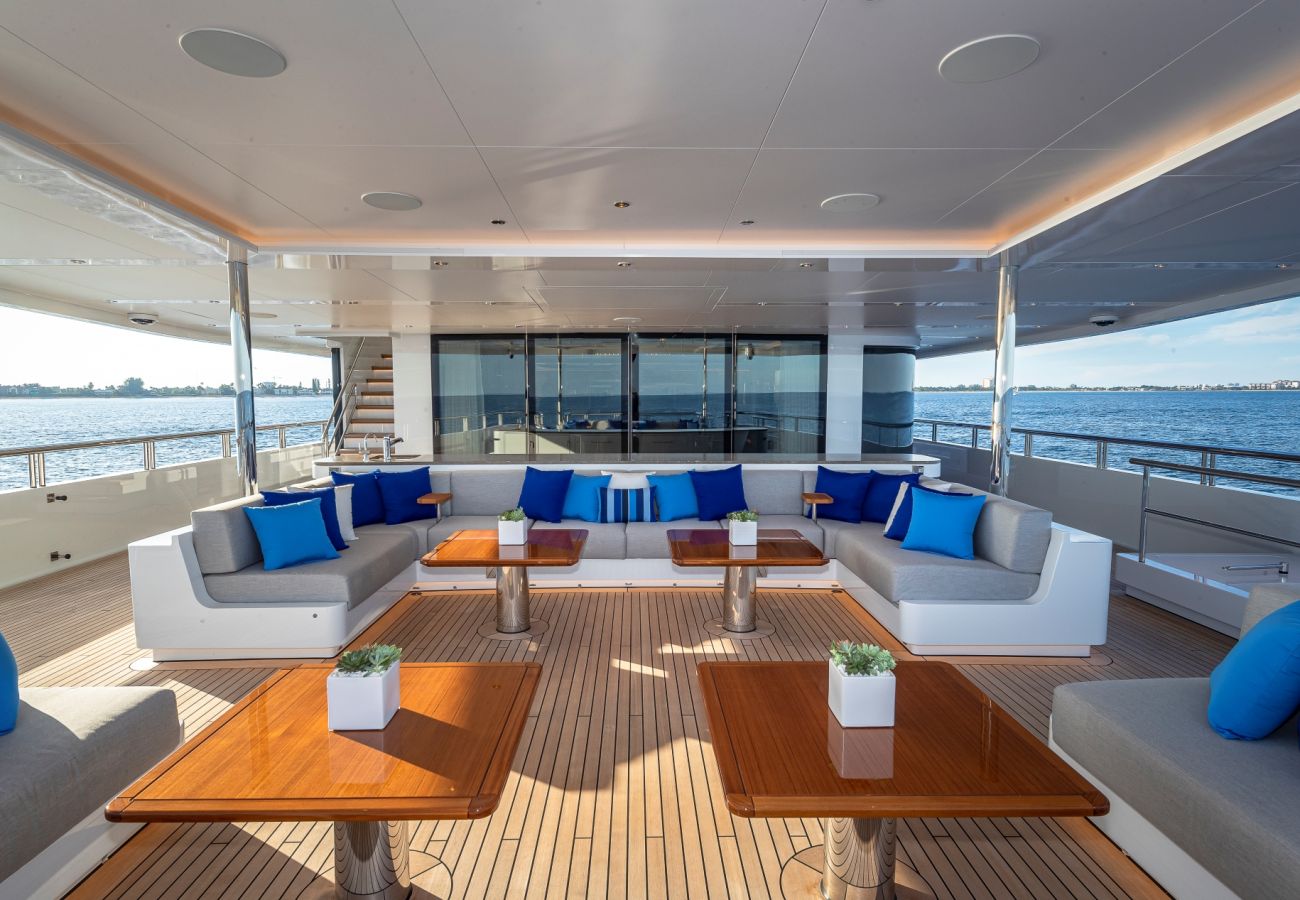 Barco en San Bartolomé - YACHT TOP FIVE II 6-BD
