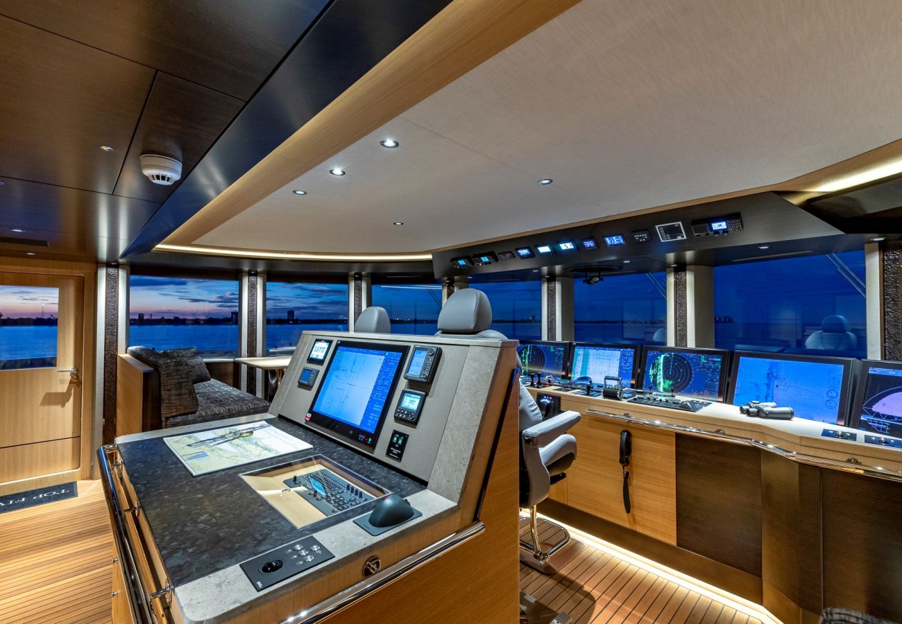 Barco en San Bartolomé - YACHT TOP FIVE II 6-BD
