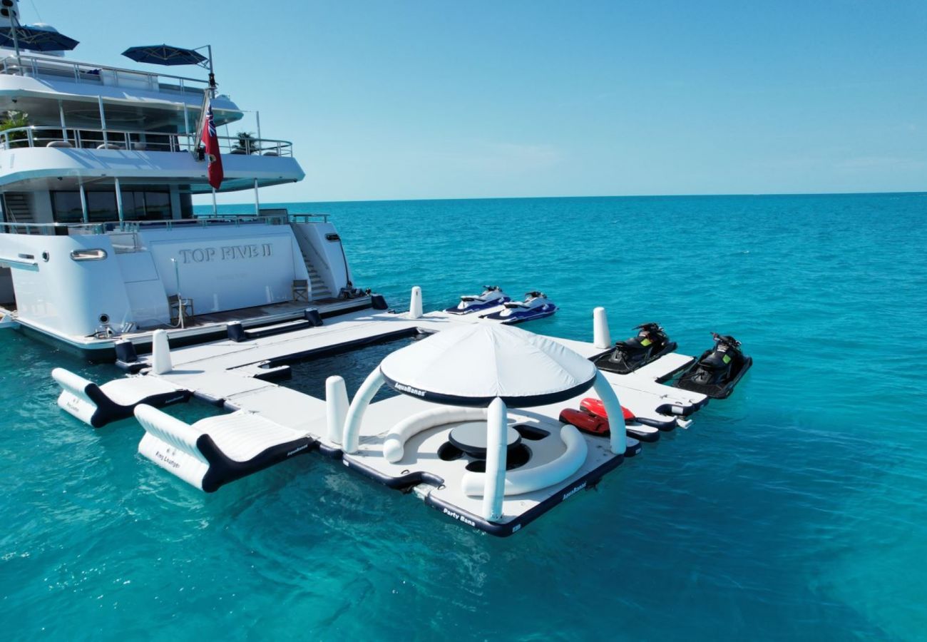 Barco en San Bartolomé - YACHT TOP FIVE II 6-BD