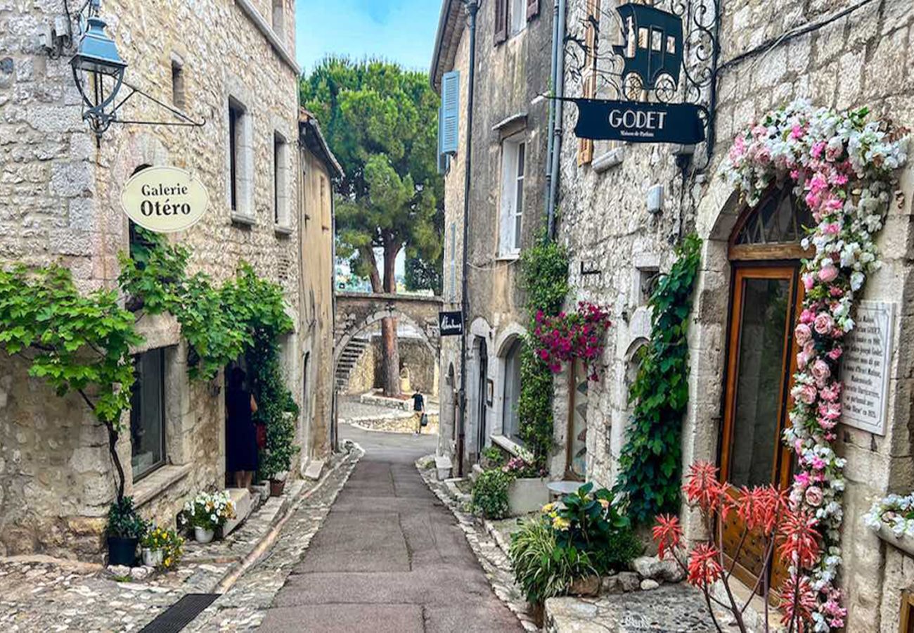 Villa en Saint Paul de Vence - Le Secret de Saint-Paul, grande Villa vue mer
