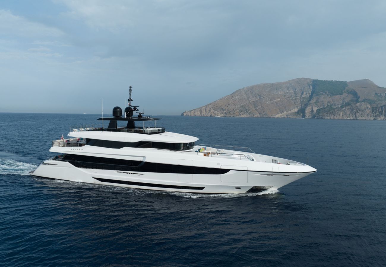 Bateau à Saint Barthélemy - YACHT HALARA 5-BD