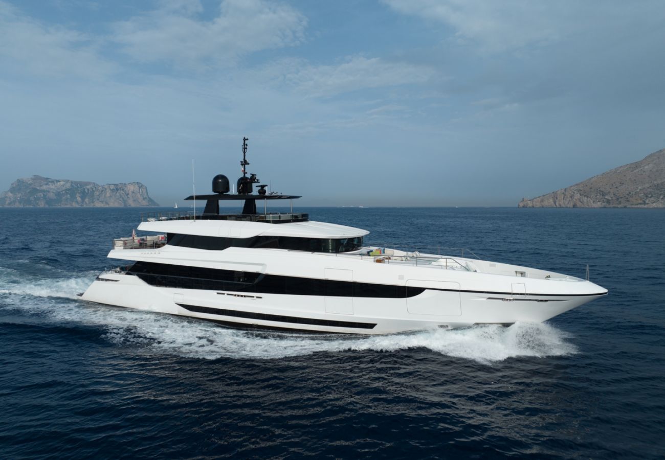 Bateau à Saint Barthélemy - YACHT HALARA 5-BD