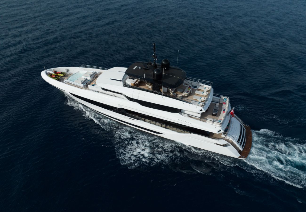 Bateau à Saint Barthélemy - YACHT HALARA 5-BD