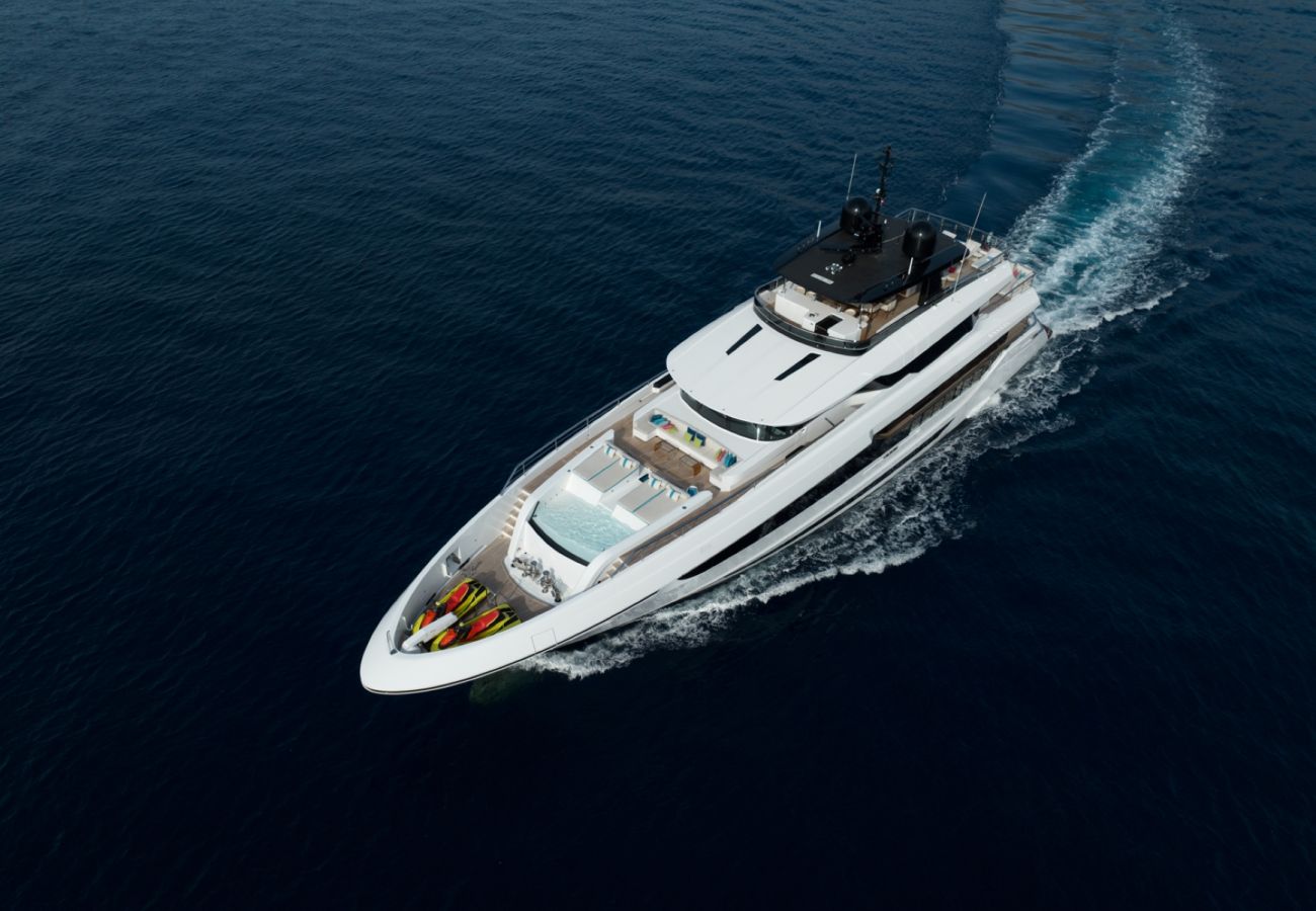 Bateau à Saint Barthélemy - YACHT HALARA 5-BD