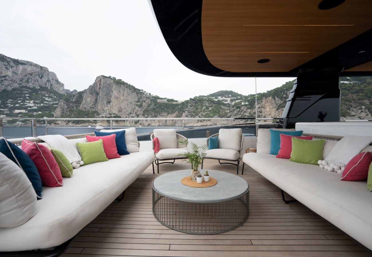 Bateau à Saint Barthélemy - YACHT HALARA 5-BD