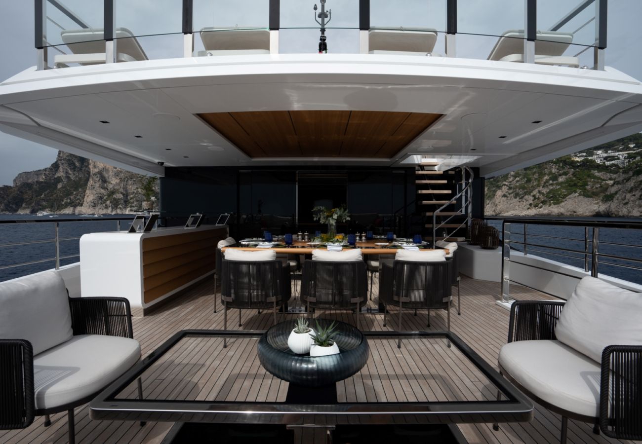 Bateau à Saint Barthélemy - YACHT HALARA 5-BD
