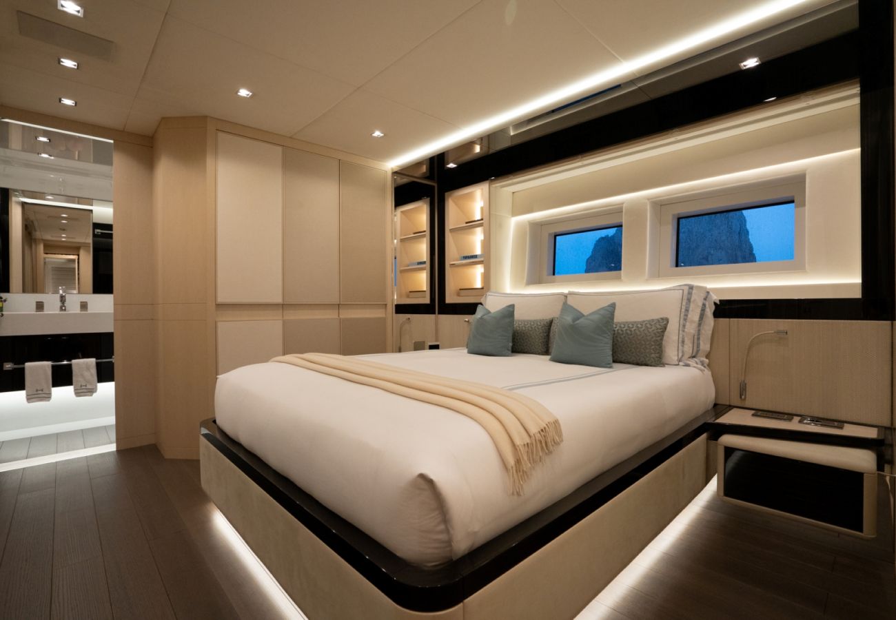 Bateau à Saint Barthélemy - YACHT HALARA 5-BD