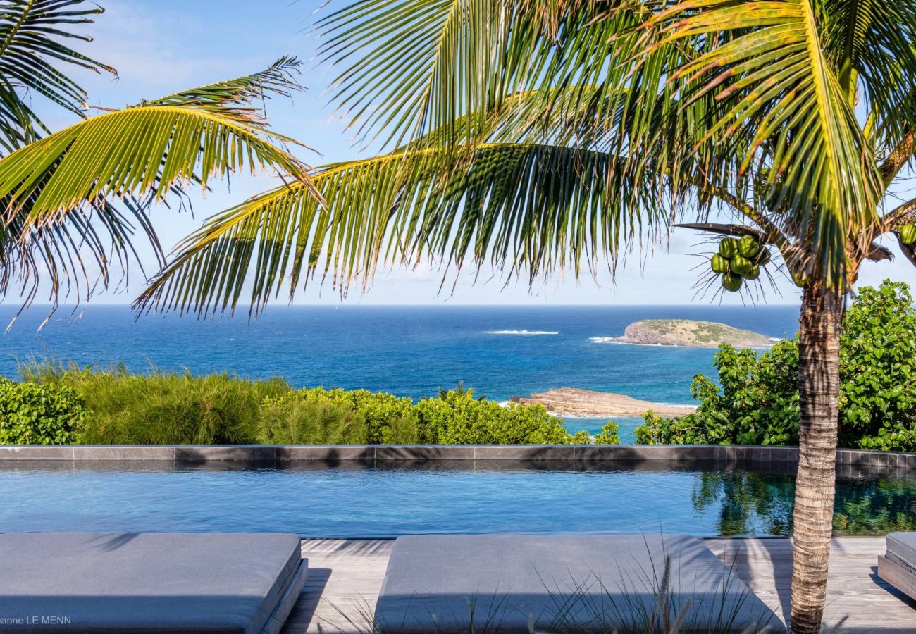 location villa avec piscine et vue mer saint barth