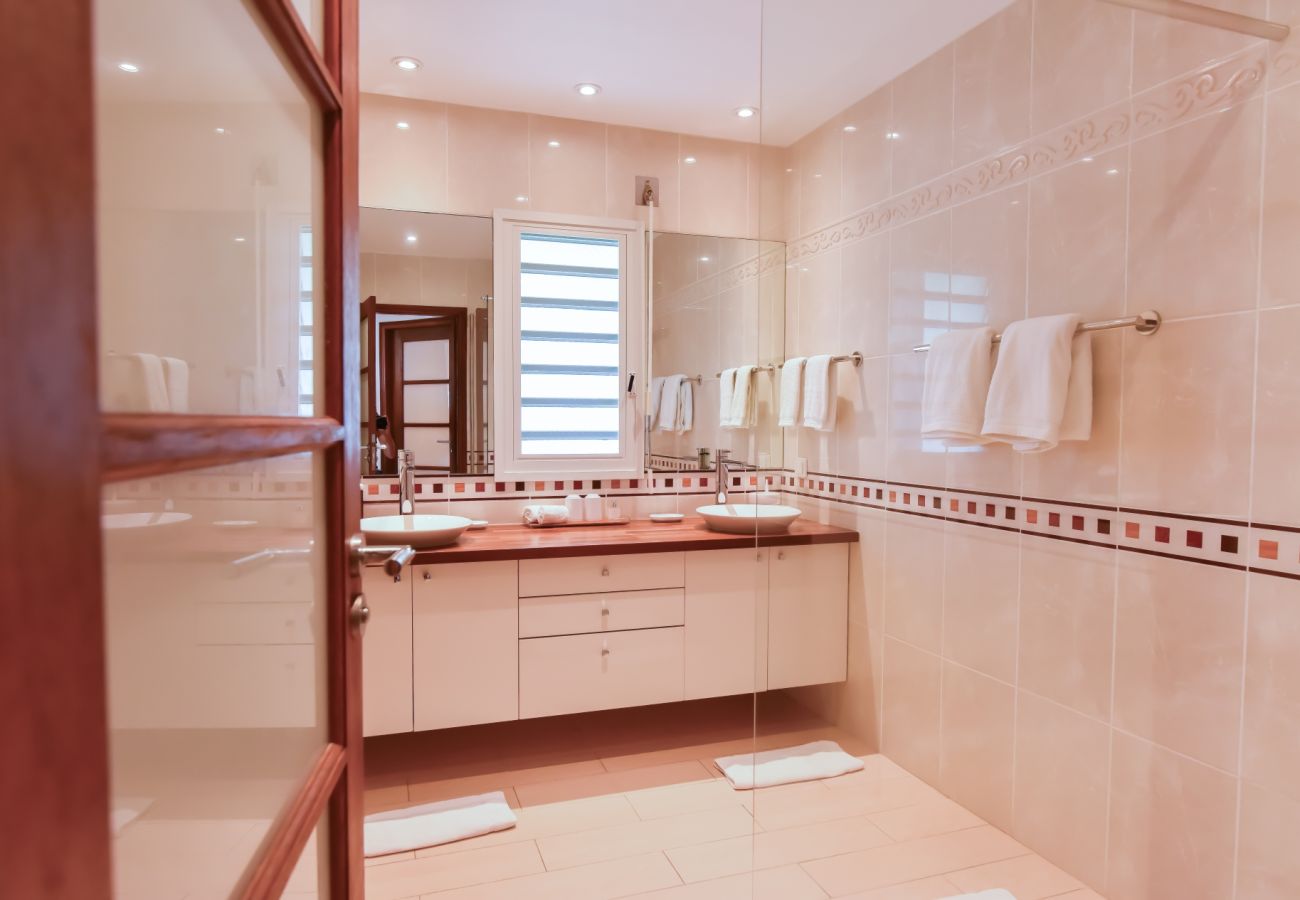 Villa à Saint Barthélemy - Villa Au Coeur du Rocher St Barth 1-bd