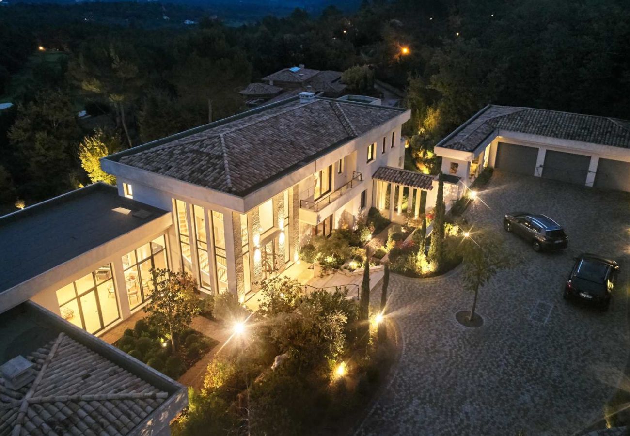Villa à Tourrettes - Villa Calathéa Tourrettes Côte d'Azur 5-bd