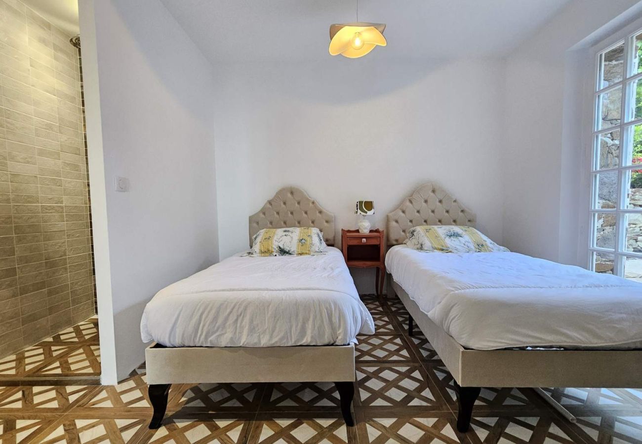 Villa à La Garde-Freinet - Villa La Biche St Tropez Côte d'Azur 5-bd