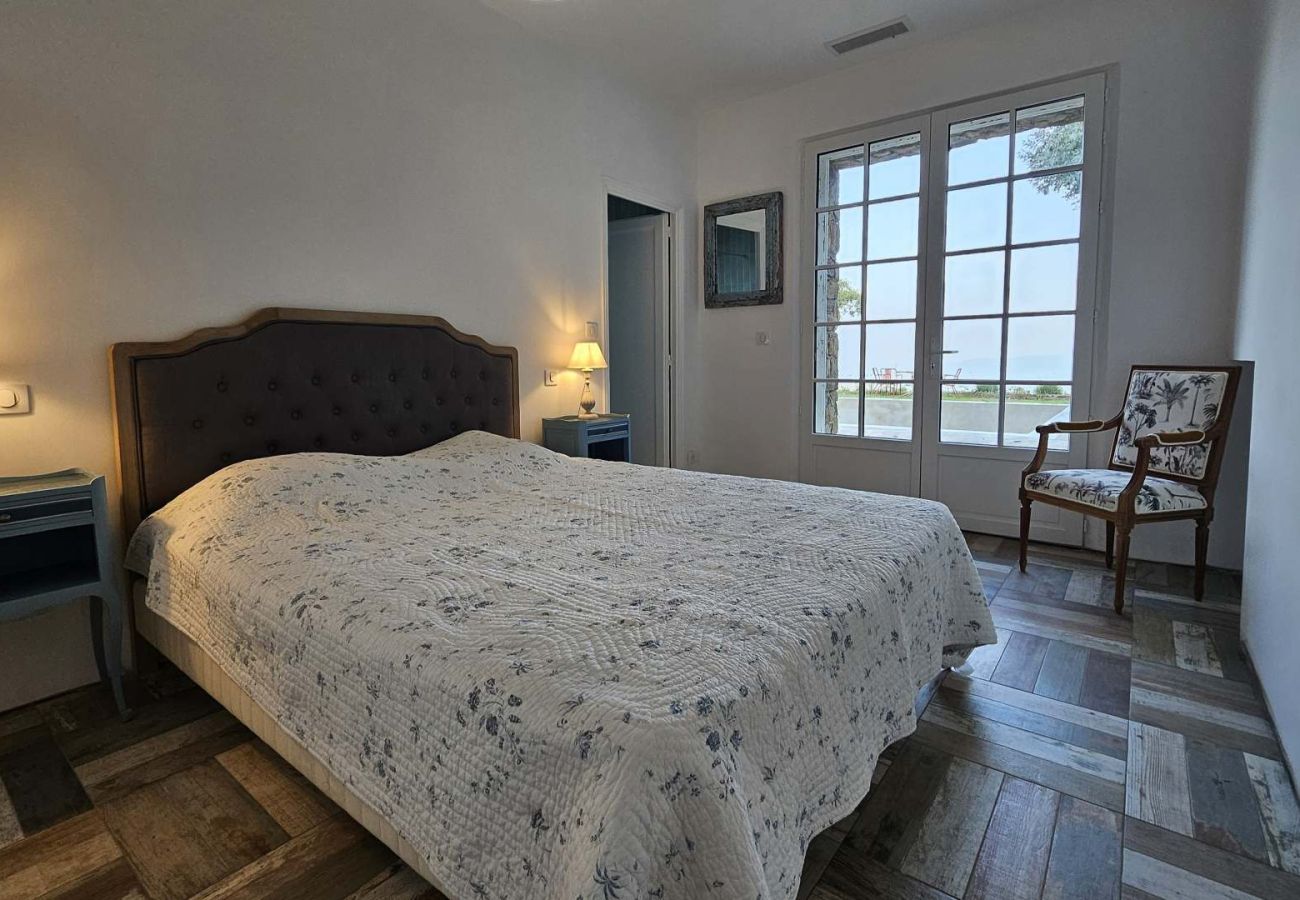 Villa à La Garde-Freinet - Villa La Biche St Tropez Côte d'Azur 5-bd