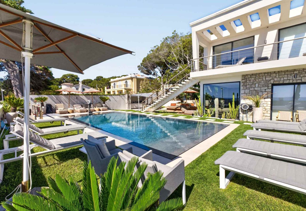 Villa à Antibes - Villa Houmoana Cap d'Antibes Côte d'Azur 5-BD