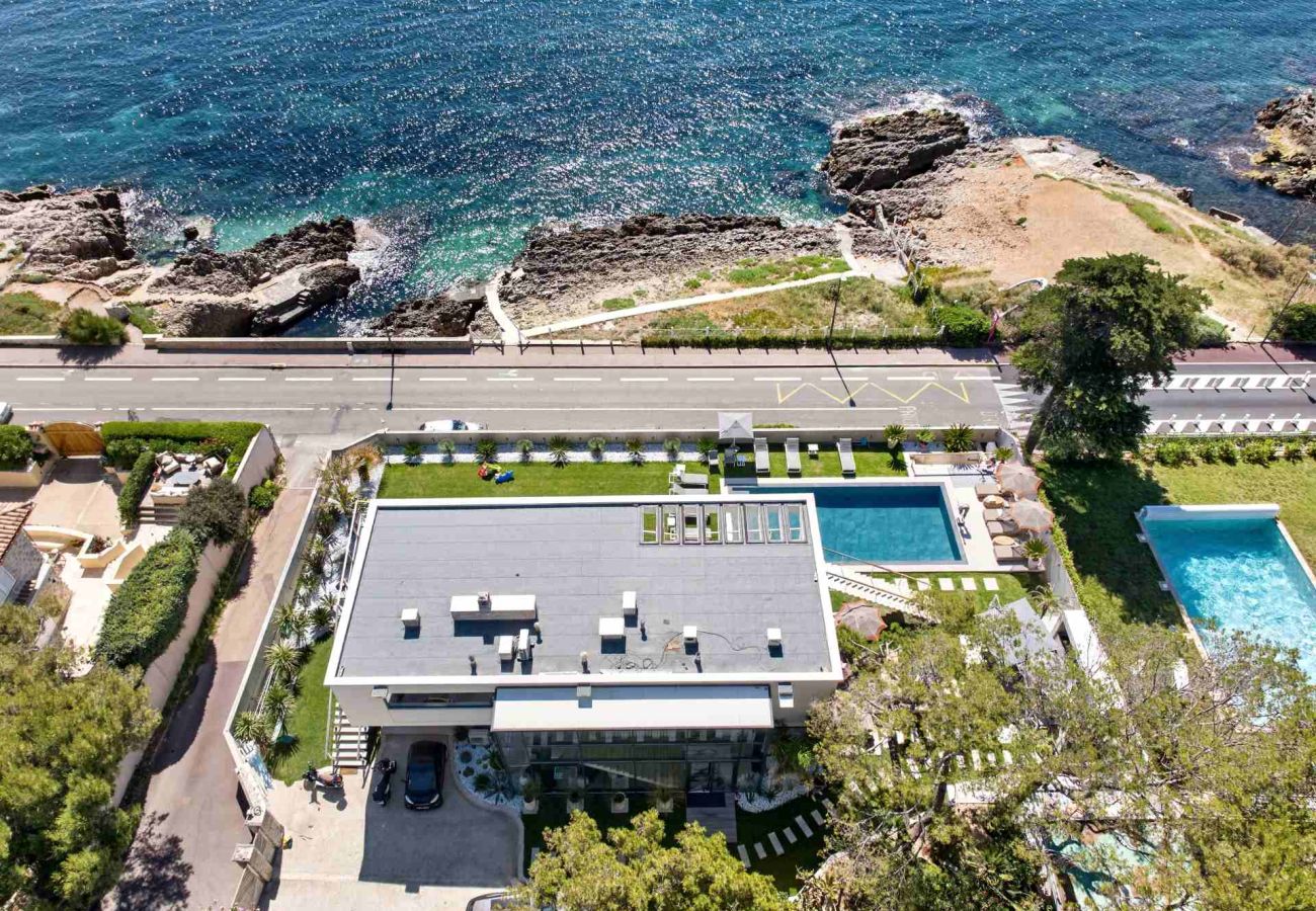 Villa à Antibes - Villa Houmoana Cap d'Antibes Côte d'Azur 5-BD
