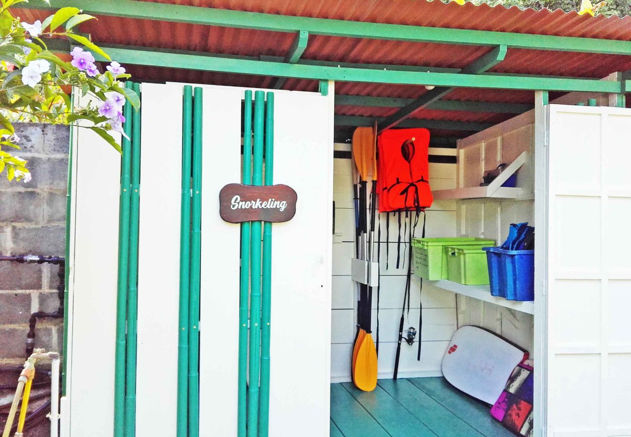 Villa in Papetoai - Beach Villa Cook - Robinson's Cove