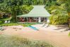 Villa in Papetoai - Beach Villa Cook - Robinson's Cove
