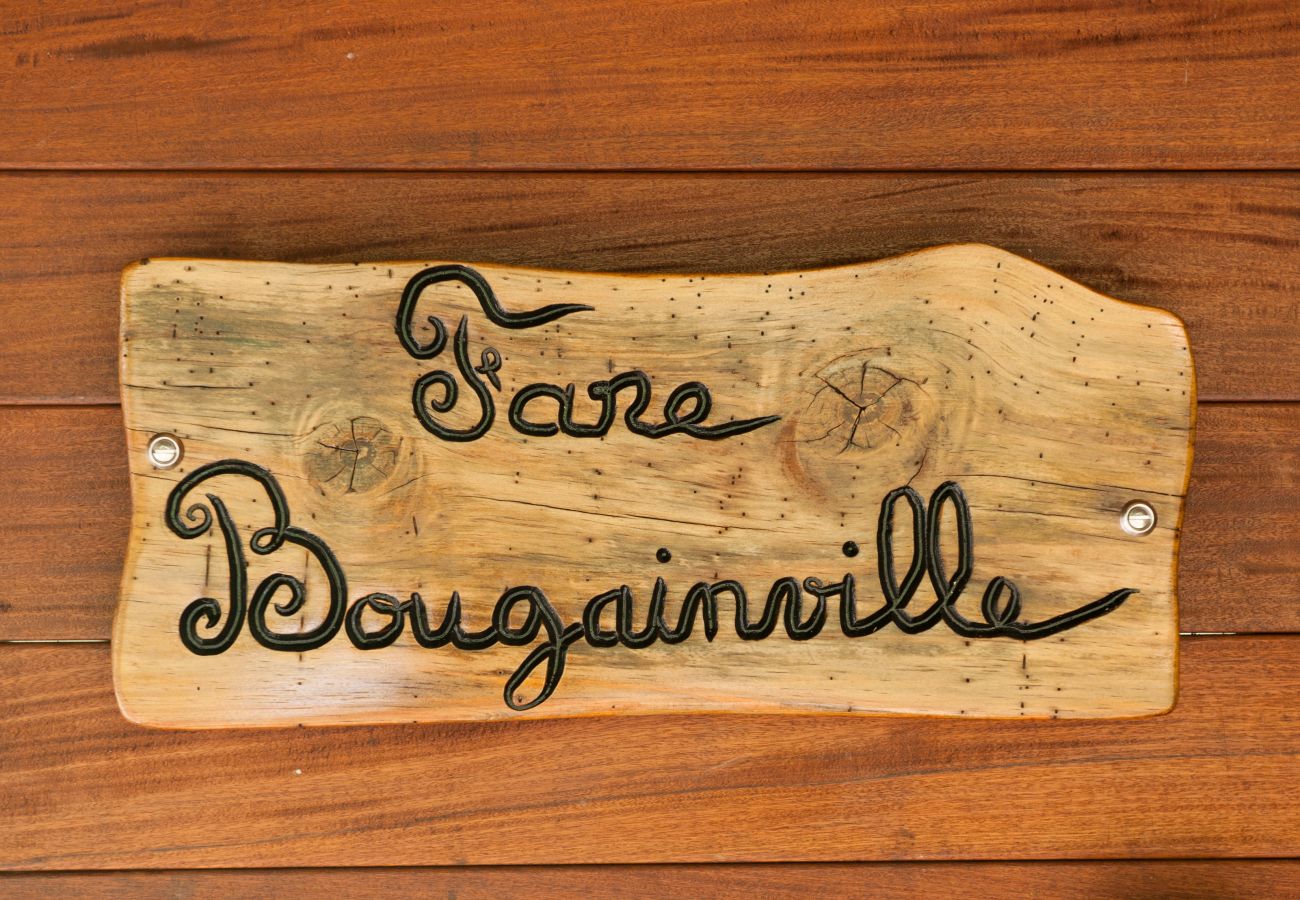Bungalow in Papetoai - Lagon Bougainville - Robinson's Cove