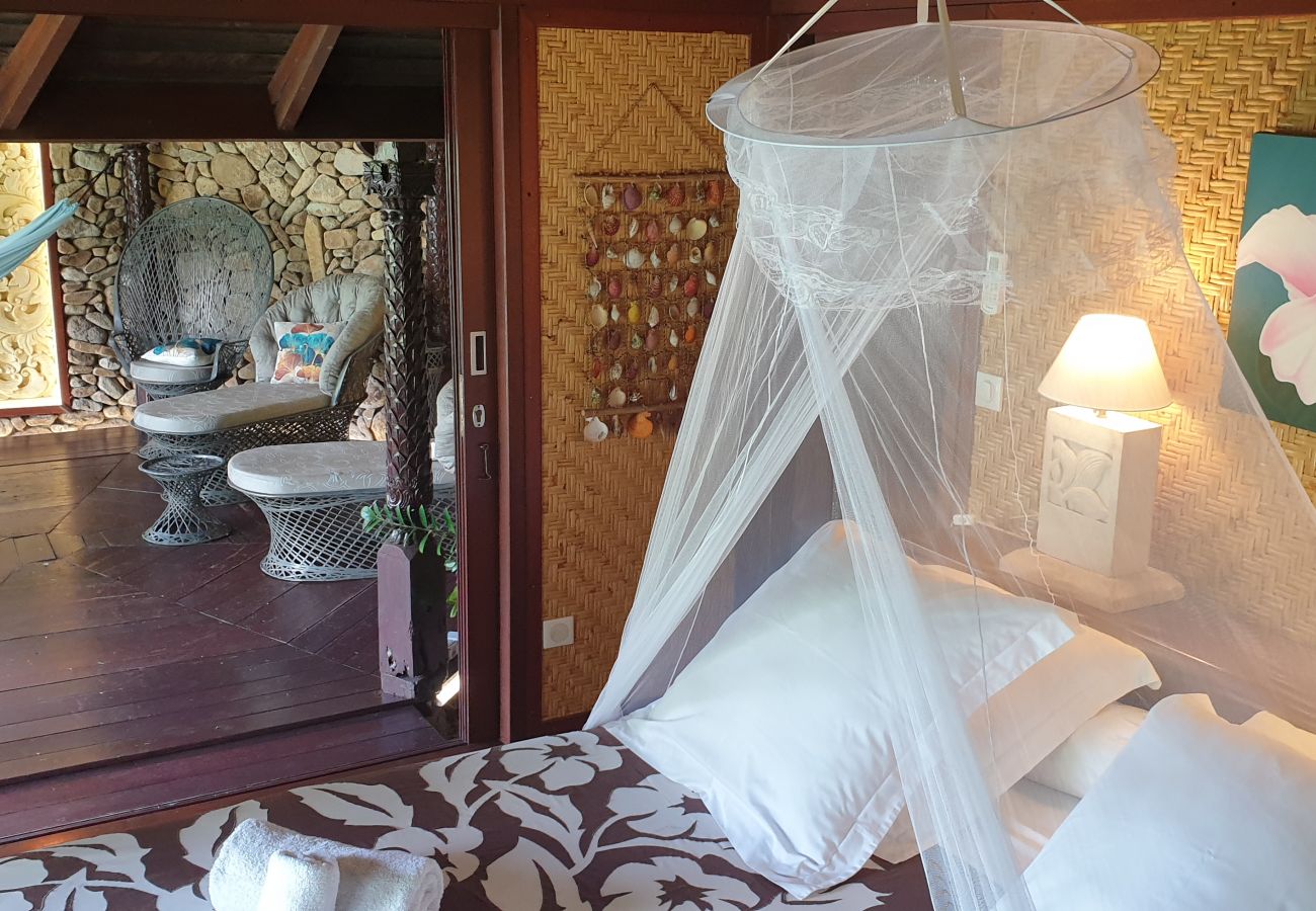 Bungalow in Papetoai - Lagon Bougainville - Robinson's Cove