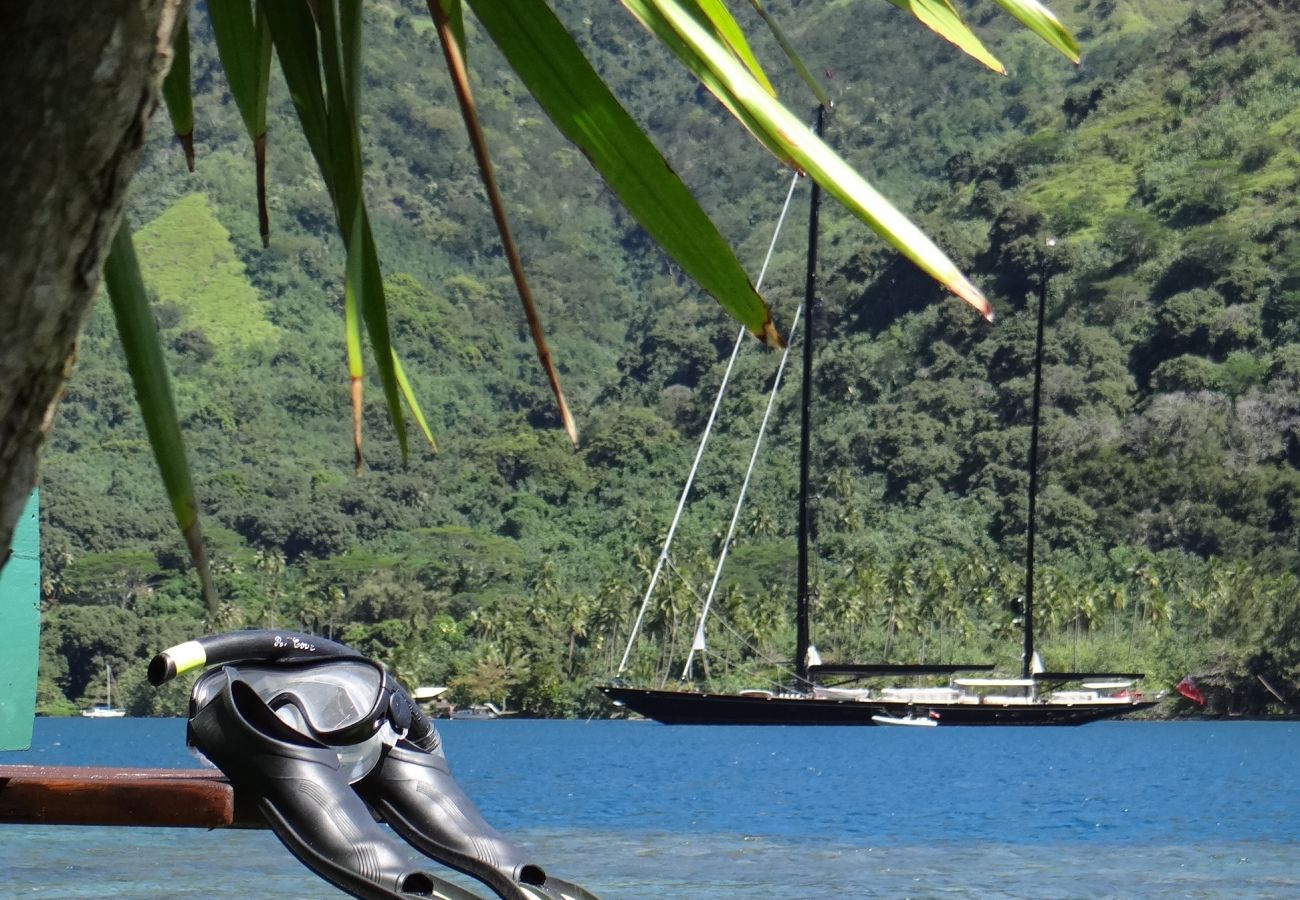 Villa in Papetoai - Beach Villa Wallis - Robinson's Cove