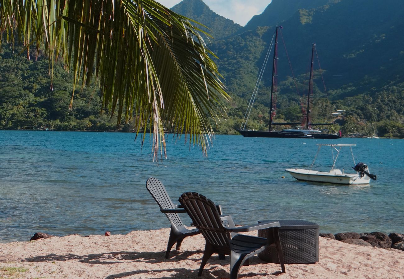 Villa in Papetoai - Beach Villa Wallis - Robinson's Cove