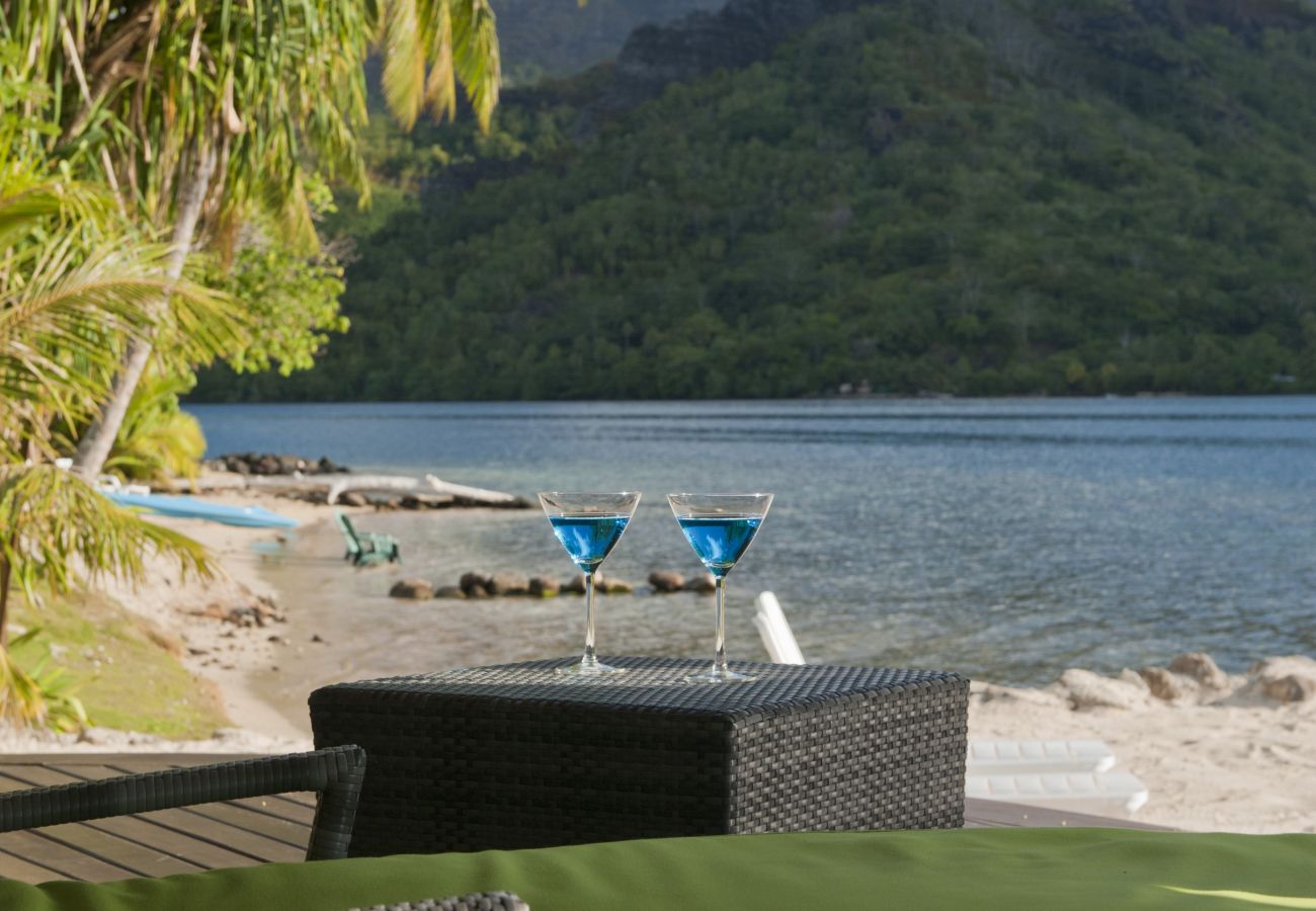 Villa in Papetoai - Beach Villa Wallis - Robinson's Cove