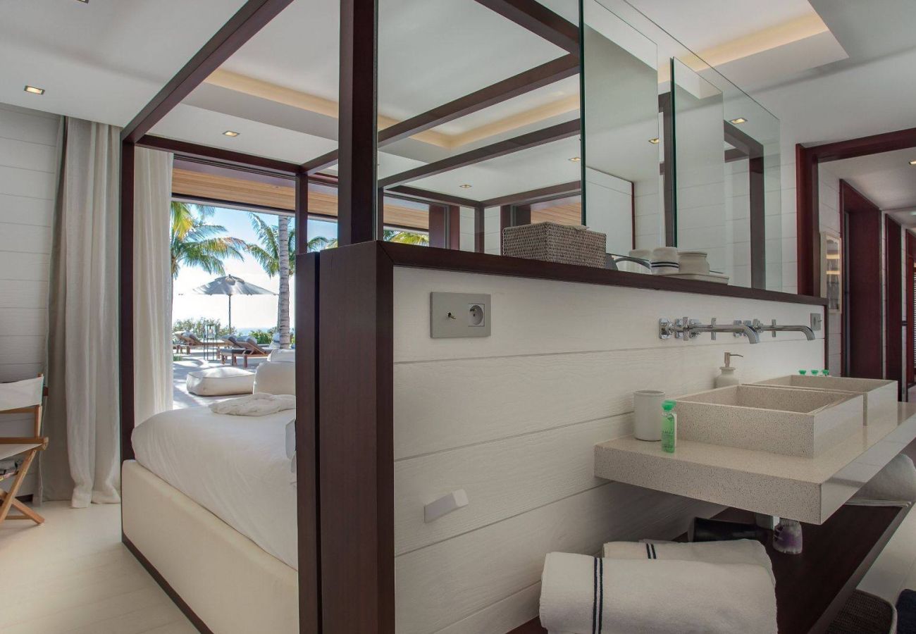Villa in Saint Barthélemy - Maison Blanc Bleu St Barths 6-bd