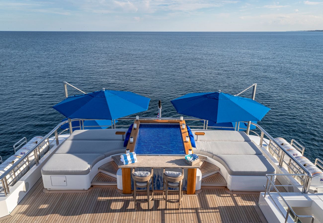 Boat in Saint Barthélemy - YACHT TOP FIVE II  6-BD