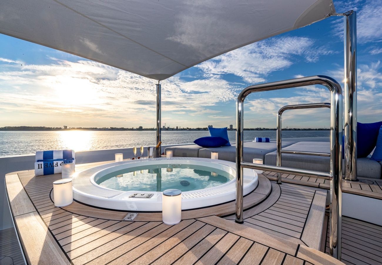 Boat in Saint Barthélemy - YACHT TOP FIVE II  6-BD