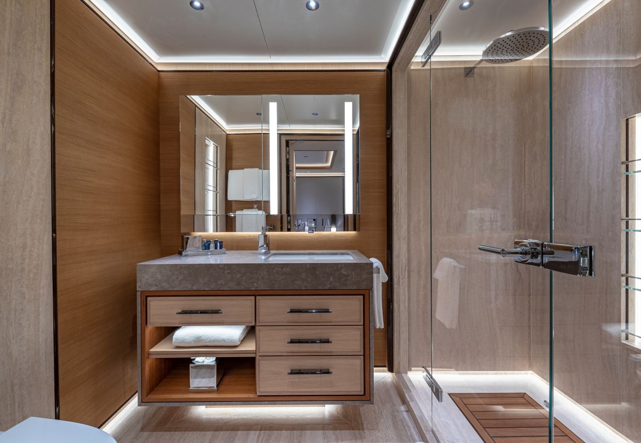 Boat in Saint Barthélemy - YACHT TOP FIVE II  6-BD