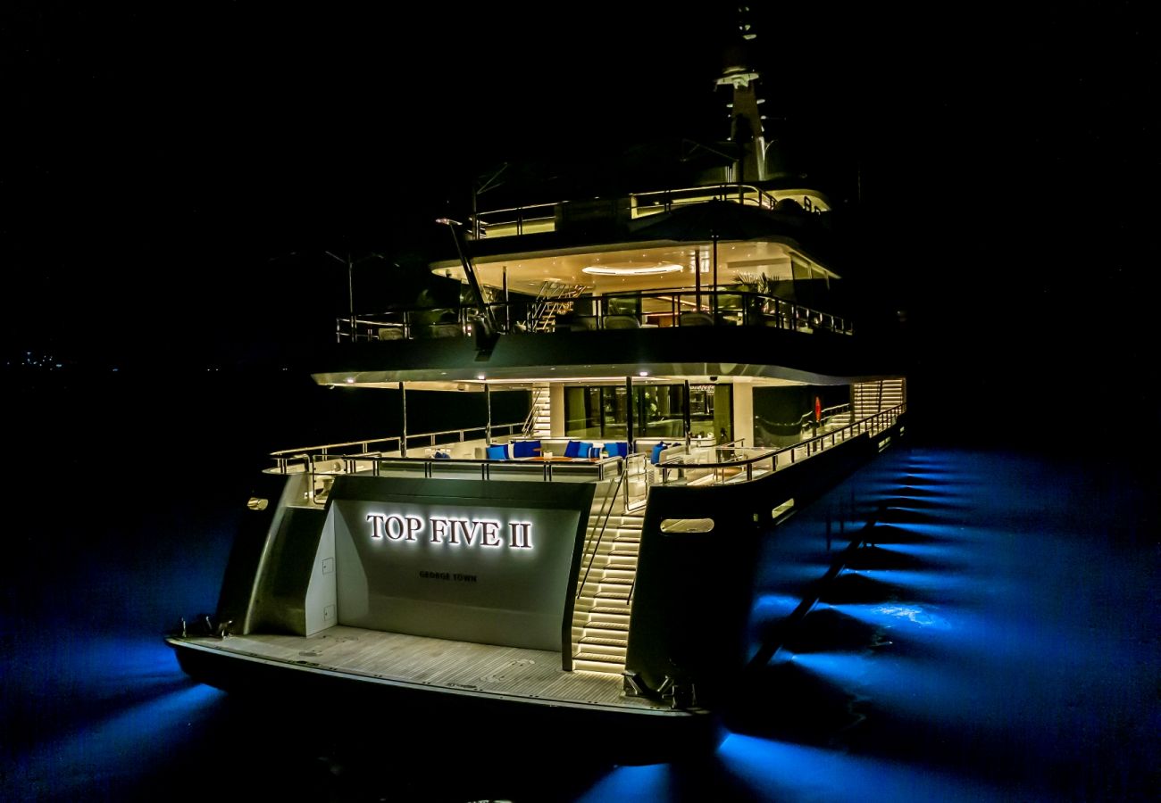 Boat in Saint Barthélemy - YACHT TOP FIVE II  6-BD