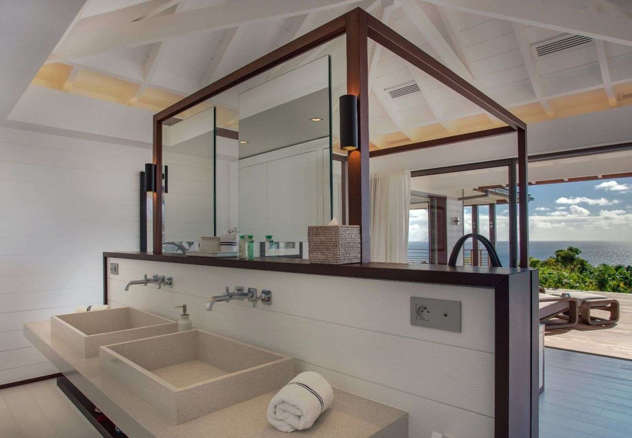 Villa in Saint Barthélemy - Maison Blanc Bleu St Barths 5-bd