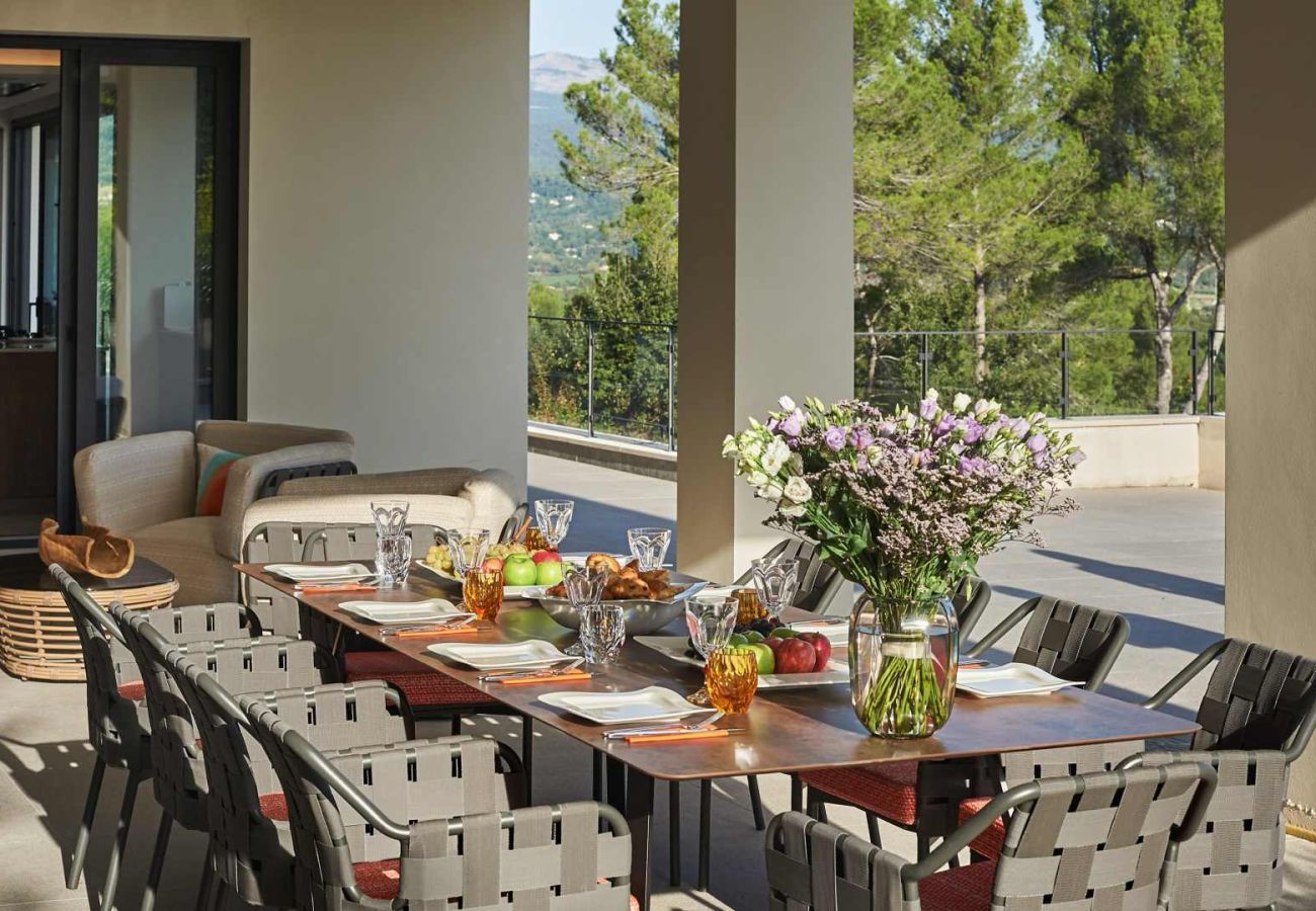 Villa in Tourrettes - Villa Calathéa Tourrettes French Riviera 5-bd