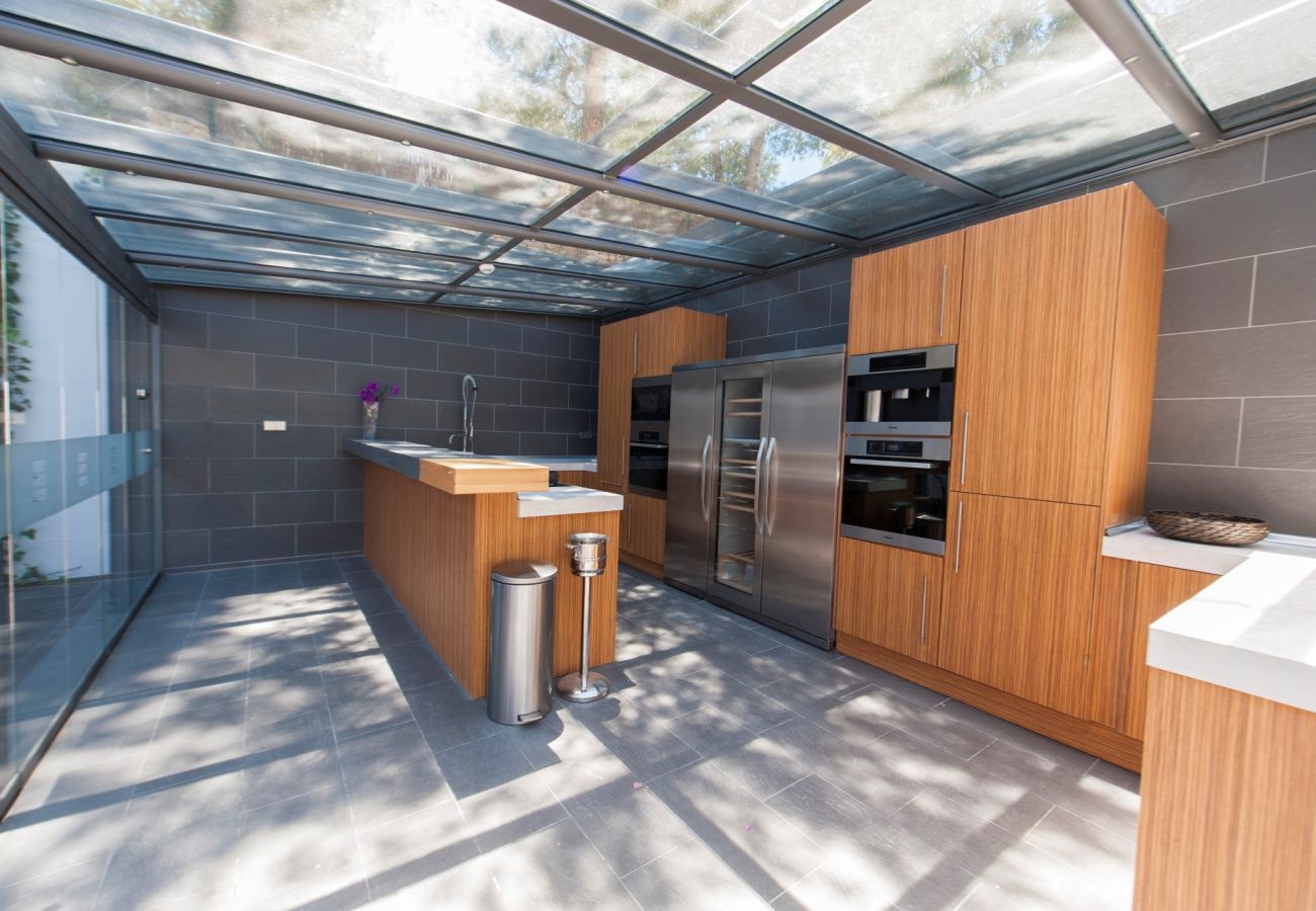 Villa in Santa Eulalia des Riu - Villa India Ibiza 6-bd
