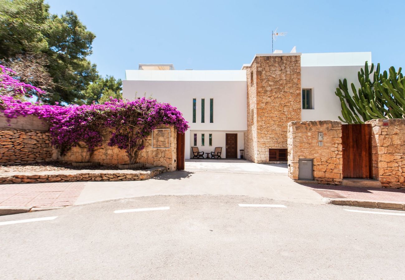 Villa in Santa Eulalia des Riu - Villa India Ibiza 6-bd