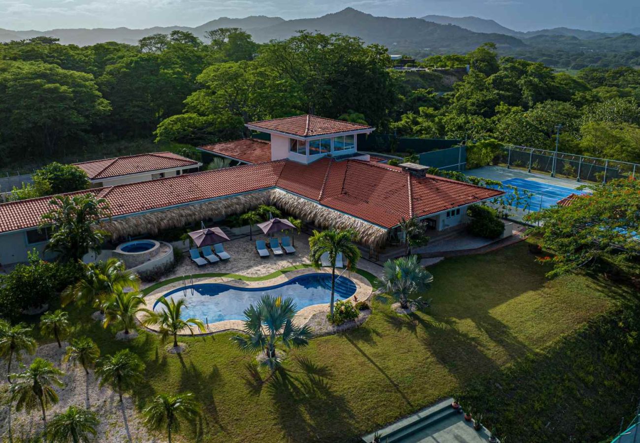 Villa in Tamarindo - Villa Las Colinas Santa Cruz Guanacaste 7-bd