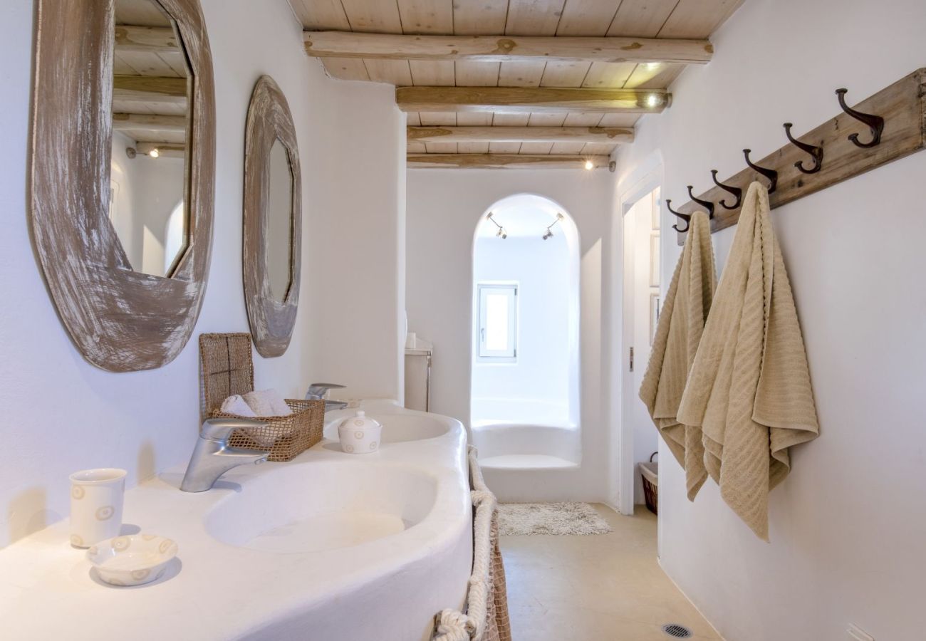 Villa in Mykonos - Jasmine Hill Estate Mykonos 7-BD