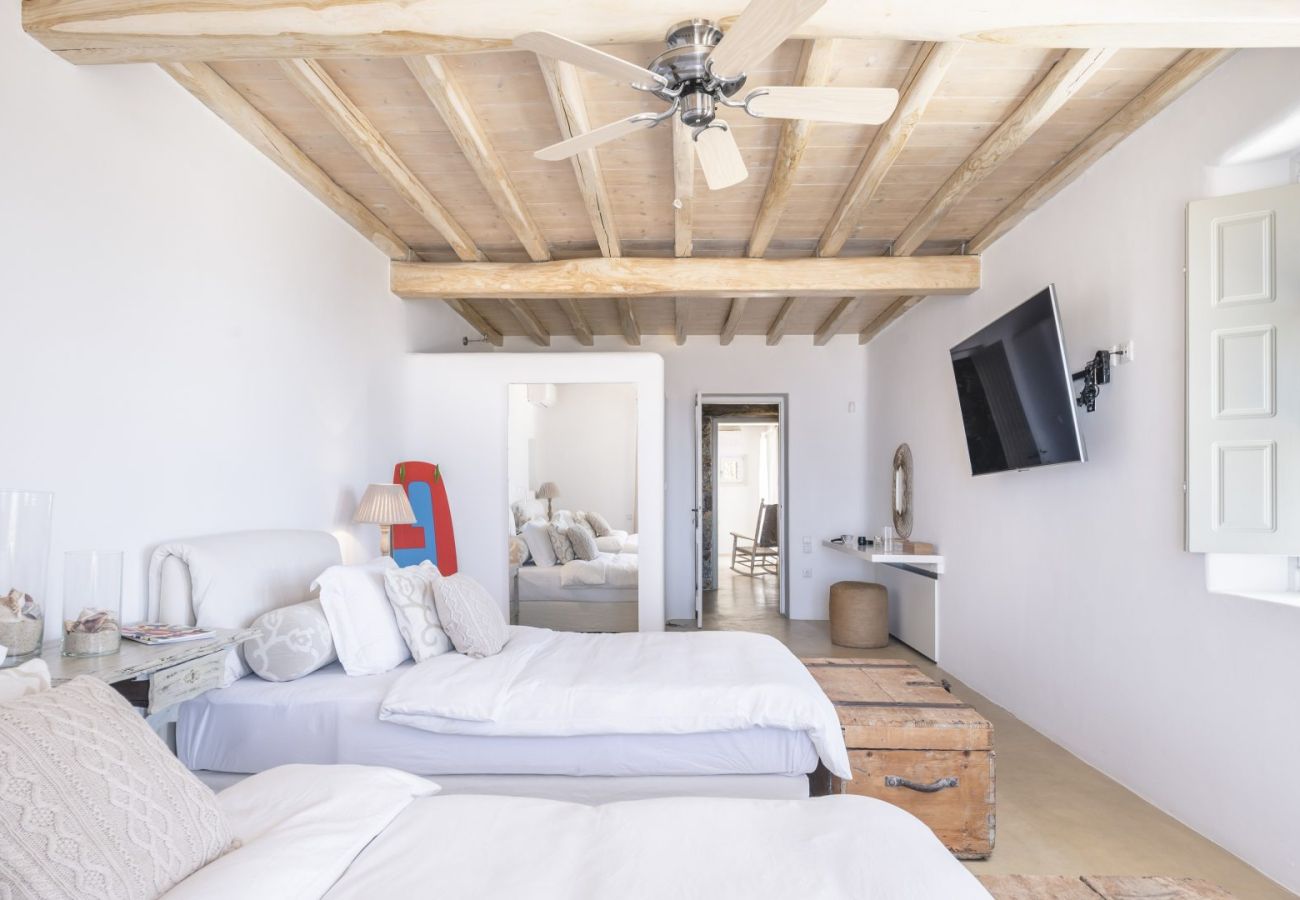 Villa in Mykonos - Jasmine Hill Estate Mykonos 7-BD